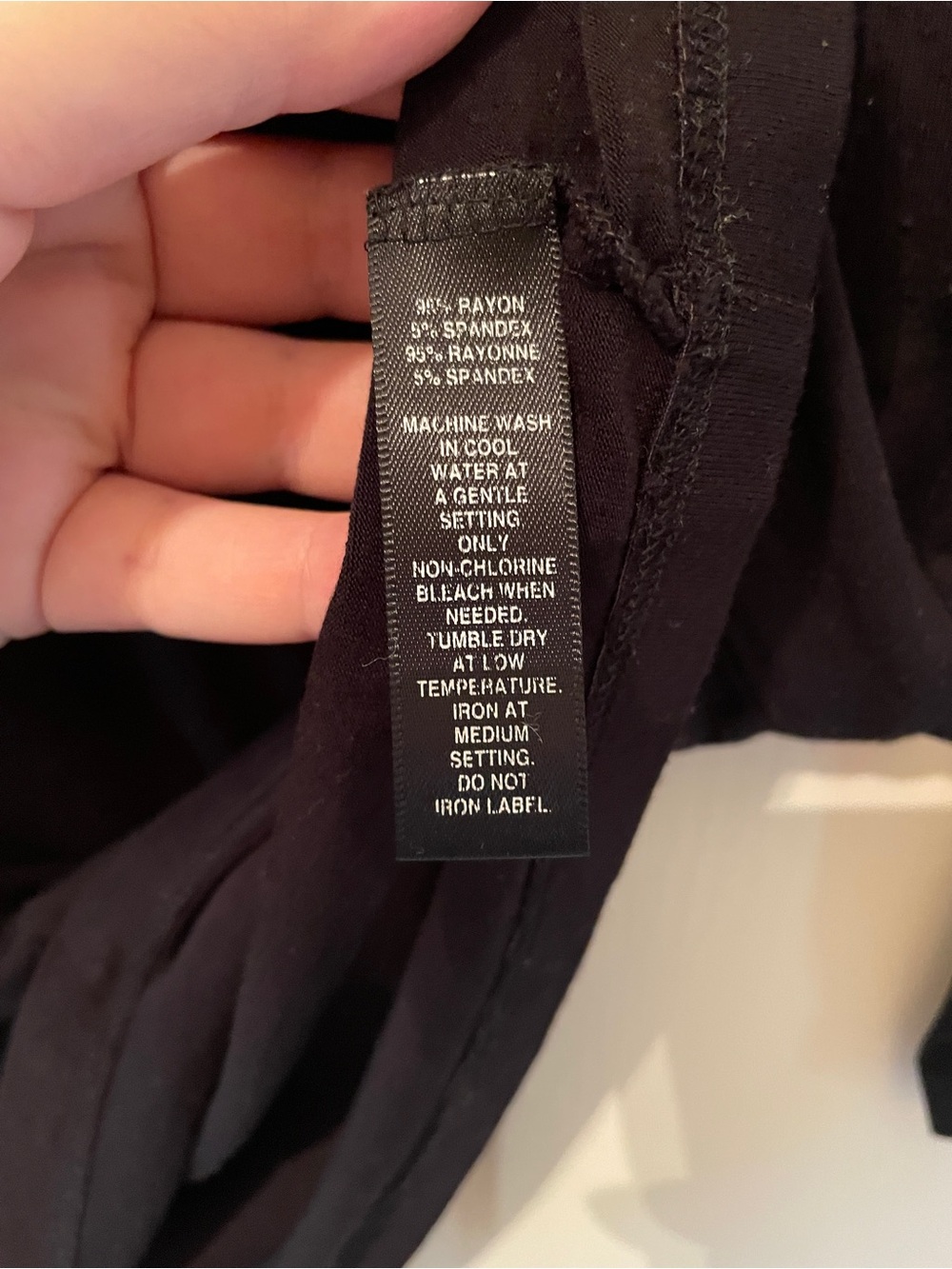 Saks Fifth Avenue Black V-Neck 3/4 Sleeve Women's Top - Picture 4 of 8